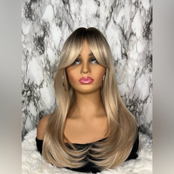 20 In Layered Dark roots Blonde Side Bangs Wig - Picture 1 of 9